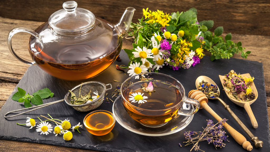 The Right Way of Using Herbal Tea Blends and 4 Best Herbs For Tea